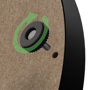 Vis de rotation amortie pour installer et tourner facilement la cible Bull’s Advantage Black.